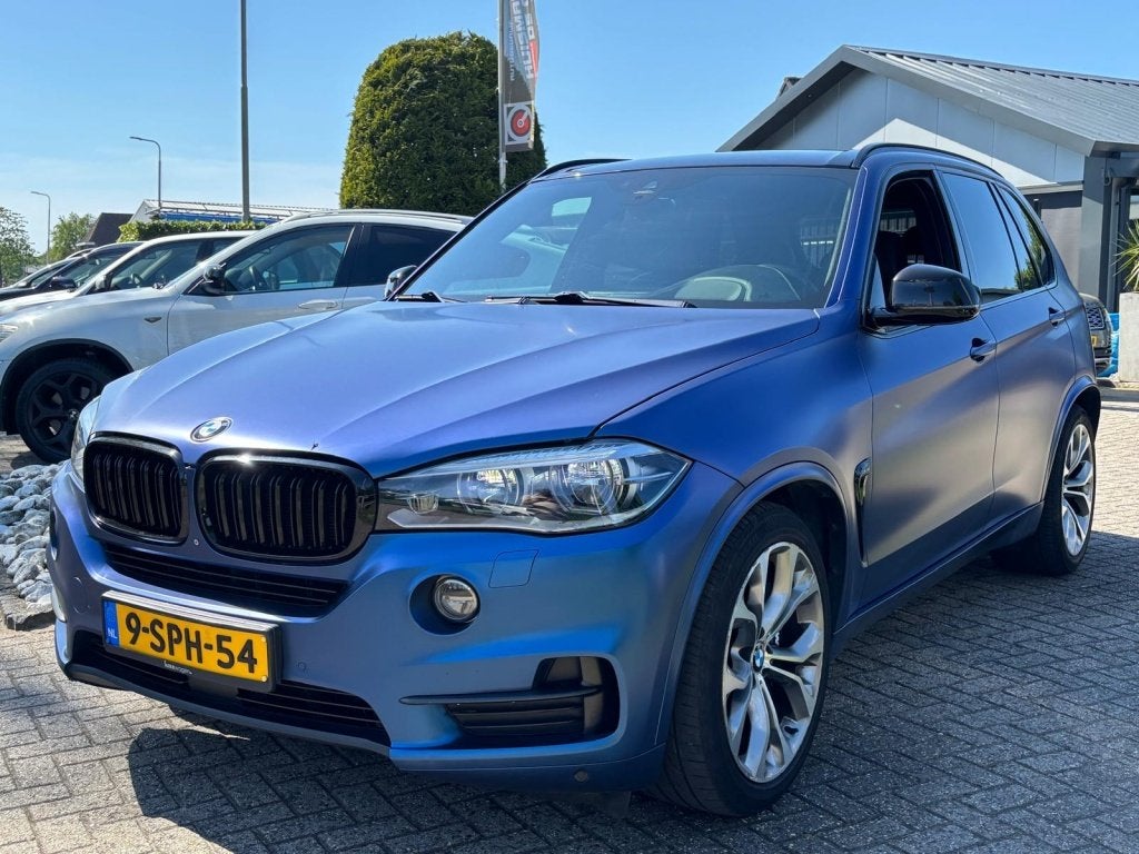 BMW X5 5.0I V8 High Exe 2013 7-Persoons VOL (bj 2013), Auto's, Gebruikt, Bruin, 7 stoelen, Bedrijf