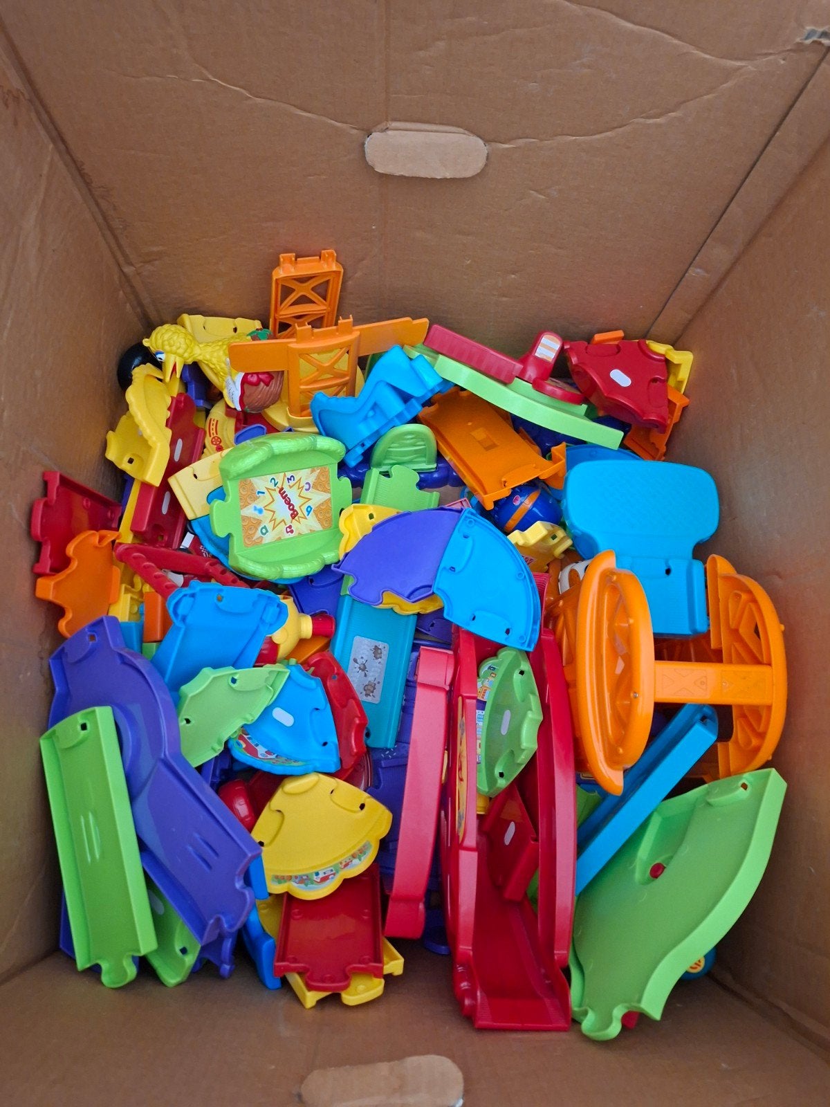 VTech Toet Toet Auto's en Garage/Werkplaats/Pitstop, Ophalen, Gebruikt