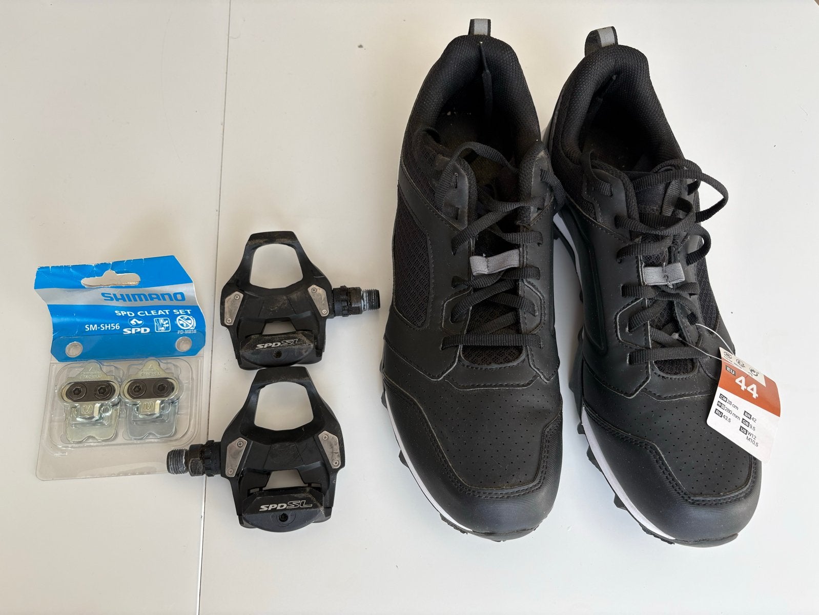 Rockrider schoenen mt 44 en SPD plaatjes set en pedalen., Fietsen en Brommers, Fietsonderdelen, Gebruikt, Kunststof, Mountainbike