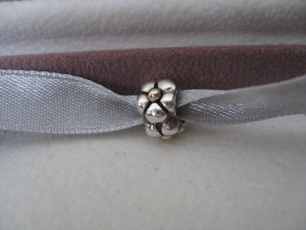 Pandora Bedel Bloem met Goud, Sieraden, Tassen en Uiterlijk, Bedels, Verzenden, Zo goed als nieuw, Zilver, Pandora
