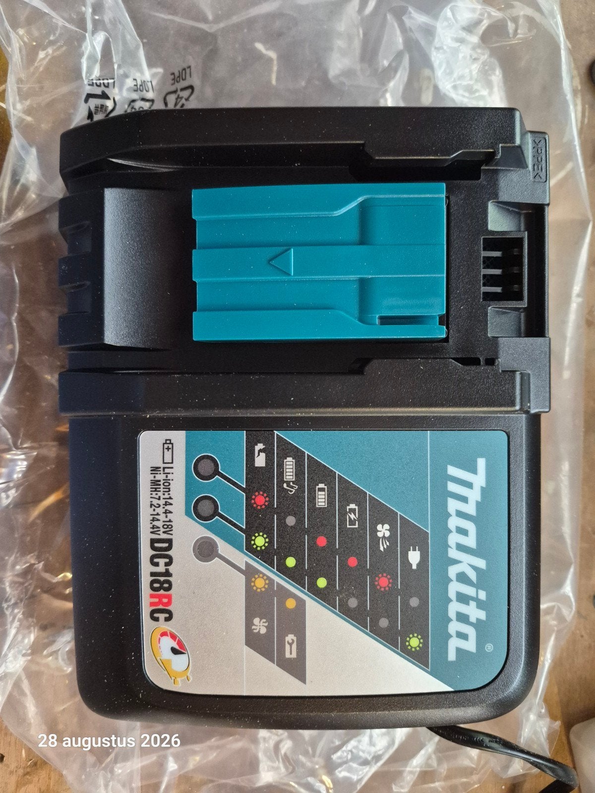 Nieuwe Makita DC18RC acculader voor 14.4V-18V accu's, Ophalen of Verzenden, Nieuw