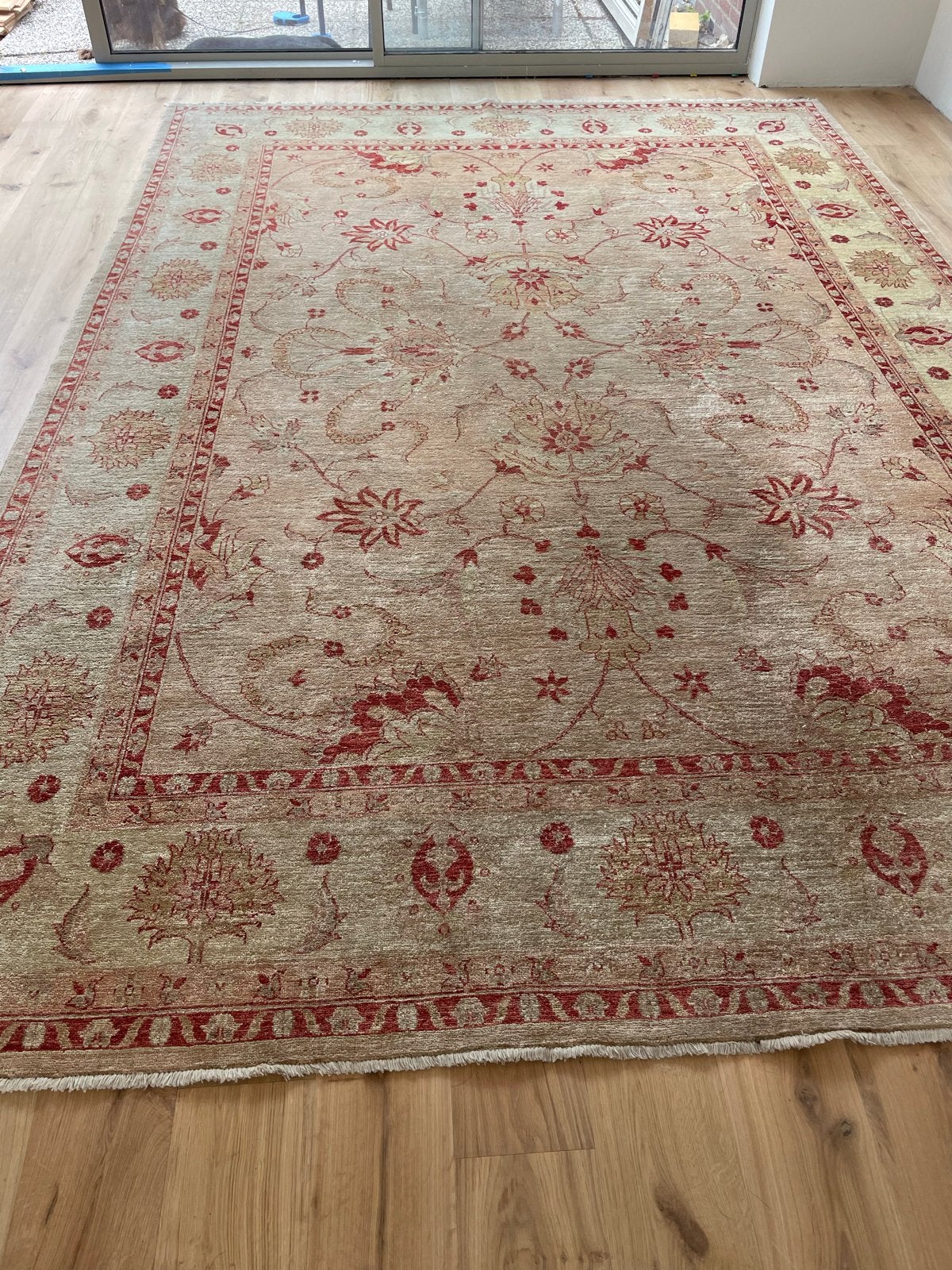 Handgeknoopt Ziegler tapijt 390x277 cm - 100% wol, Ophalen, Gebruikt, Beige, 200 cm of meer