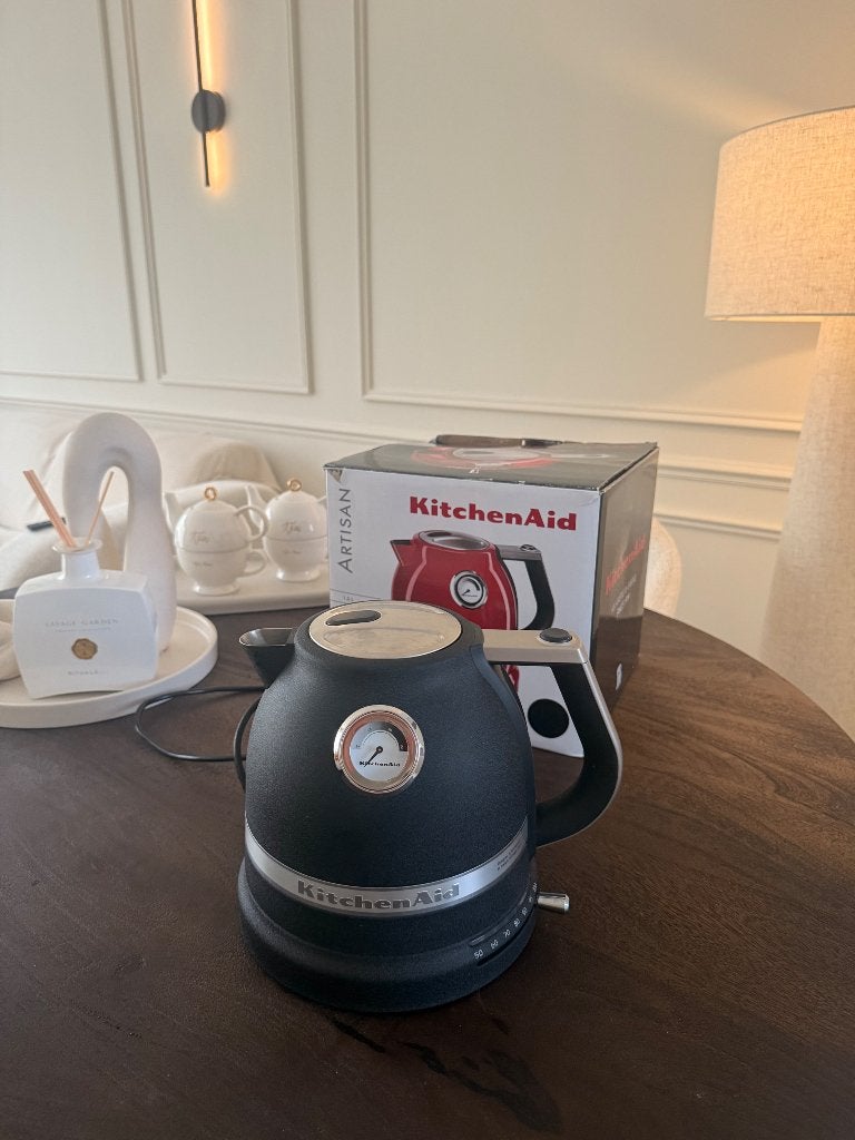 Nieuw zwart mat Kitchenaid waterkoker, Witgoed en Apparatuur, 1 tot 2 liter, Ophalen, Nieuw