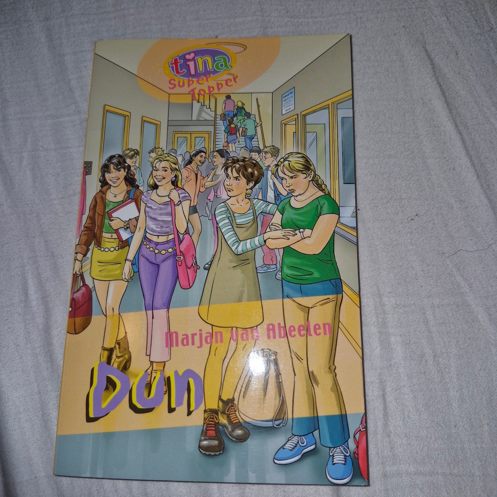Tina Super Topper - Dun (Marjan van Abeelen), Marjan van Abeelen, Nieuw, Ophalen of Verzenden, Fictie