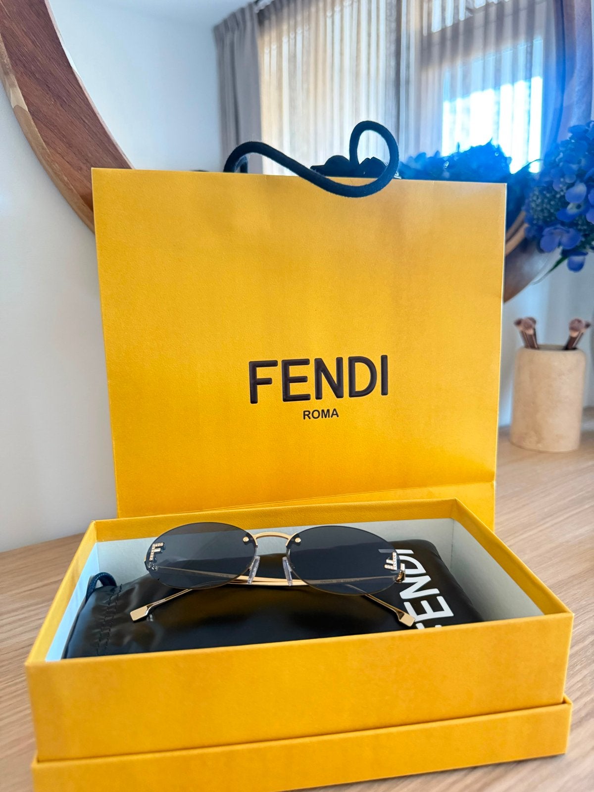 Fendi Roma Zonnebril Nieuw in doos, Zonnebril, Overige kleuren, Nieuw, Ophalen