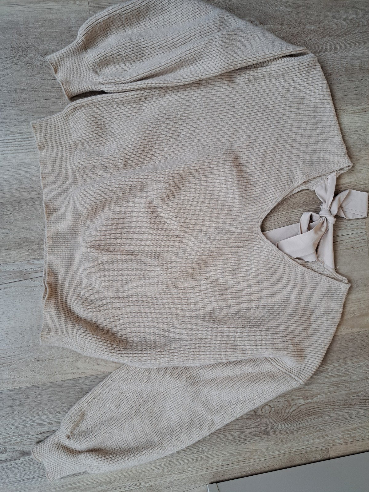 Shein trui met open rug en strikdetail, Kleding | Dames, Beige, Maat 42/44 (L), Ophalen of Verzenden, Zo goed als nieuw