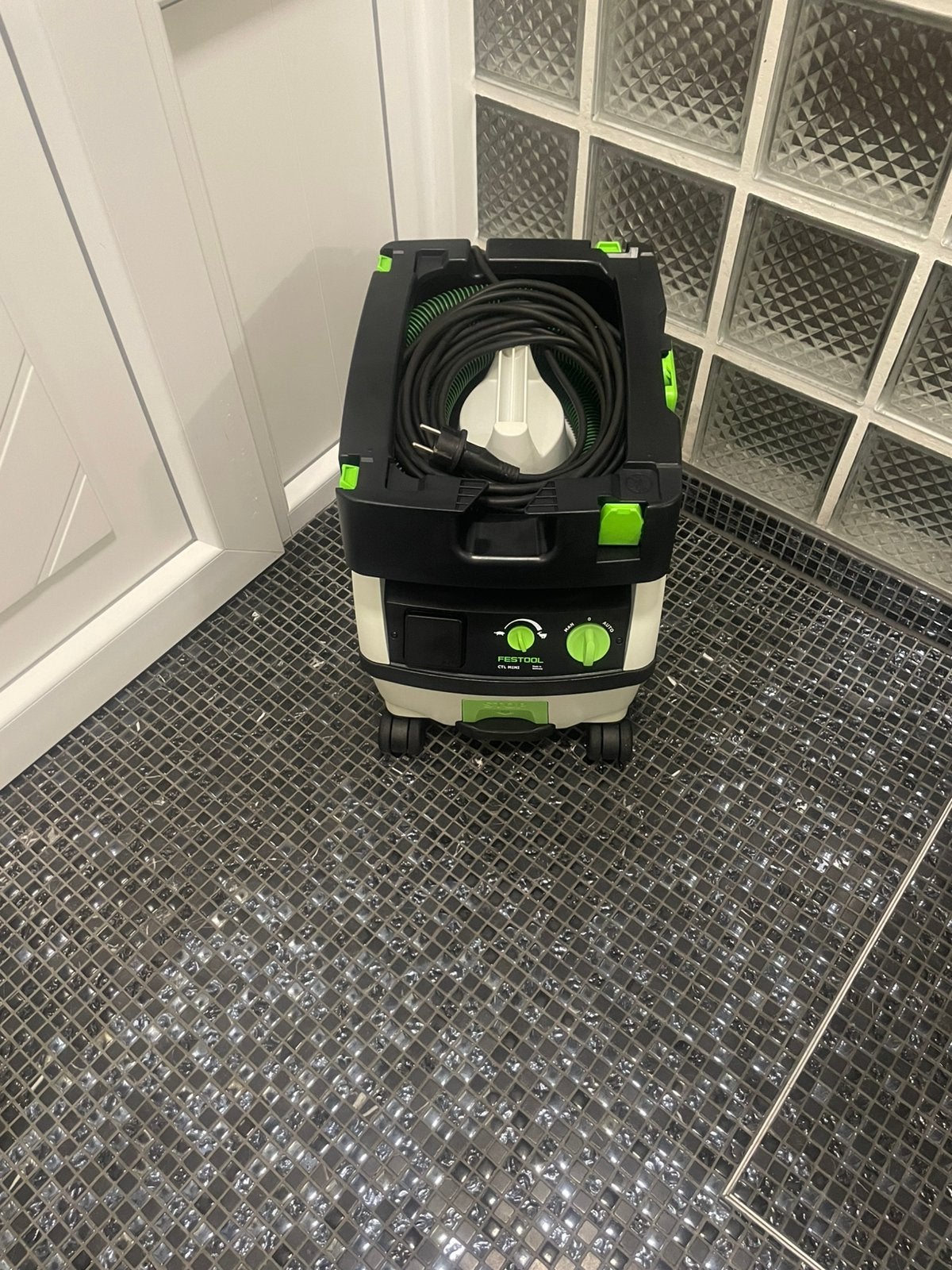 Festool CTL MINI Stofzuiger - 1200W, Doe-het-zelf en Verbouw, Ophalen of Verzenden, Zo goed als nieuw