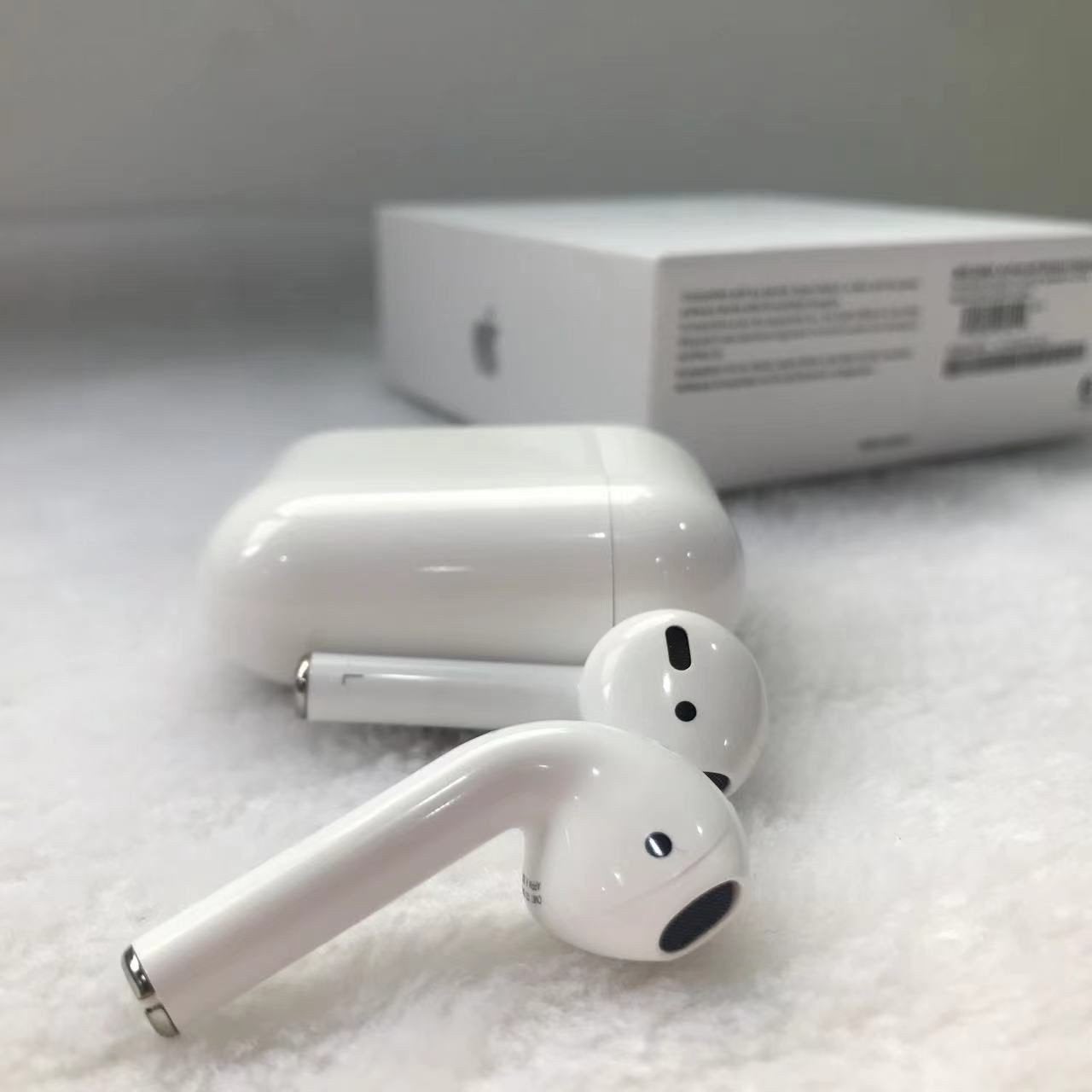 AirPods 2e generatie met oplaadcase (Nieuw)