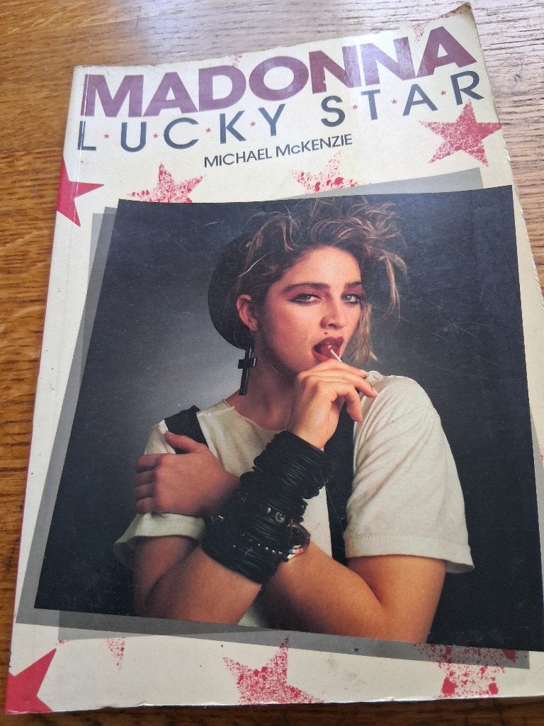 boek madonna, Ophalen, Gelezen, Artiest, Onbekend
