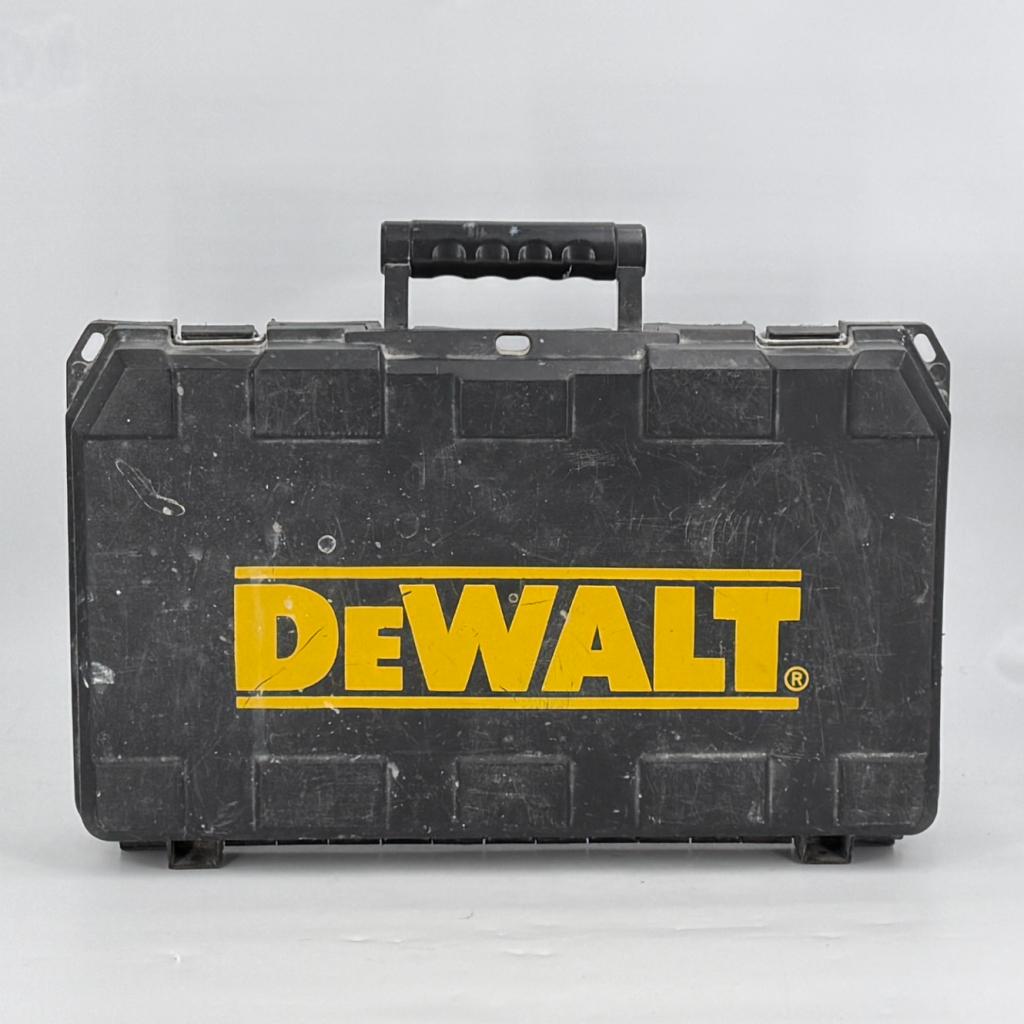 Dewalt D25103 Boorhamer, Dewalt, Gebruikt, Support@dewalt.com, 701 E. Joppa Road
Towson, MD 21286
USA
