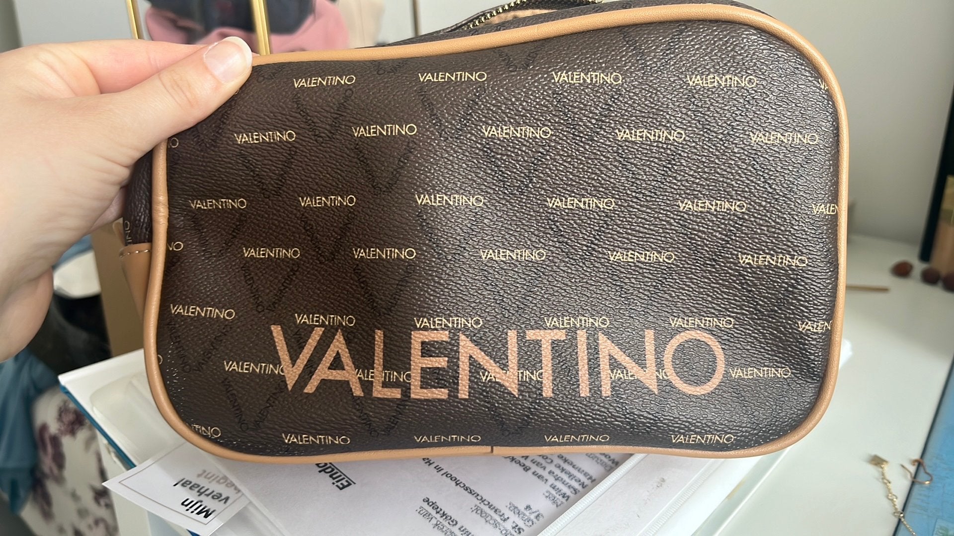 Valentino toilettas, Sieraden, Tassen en Uiterlijk, Ophalen of Verzenden, Zo goed als nieuw, Bruin, Dame