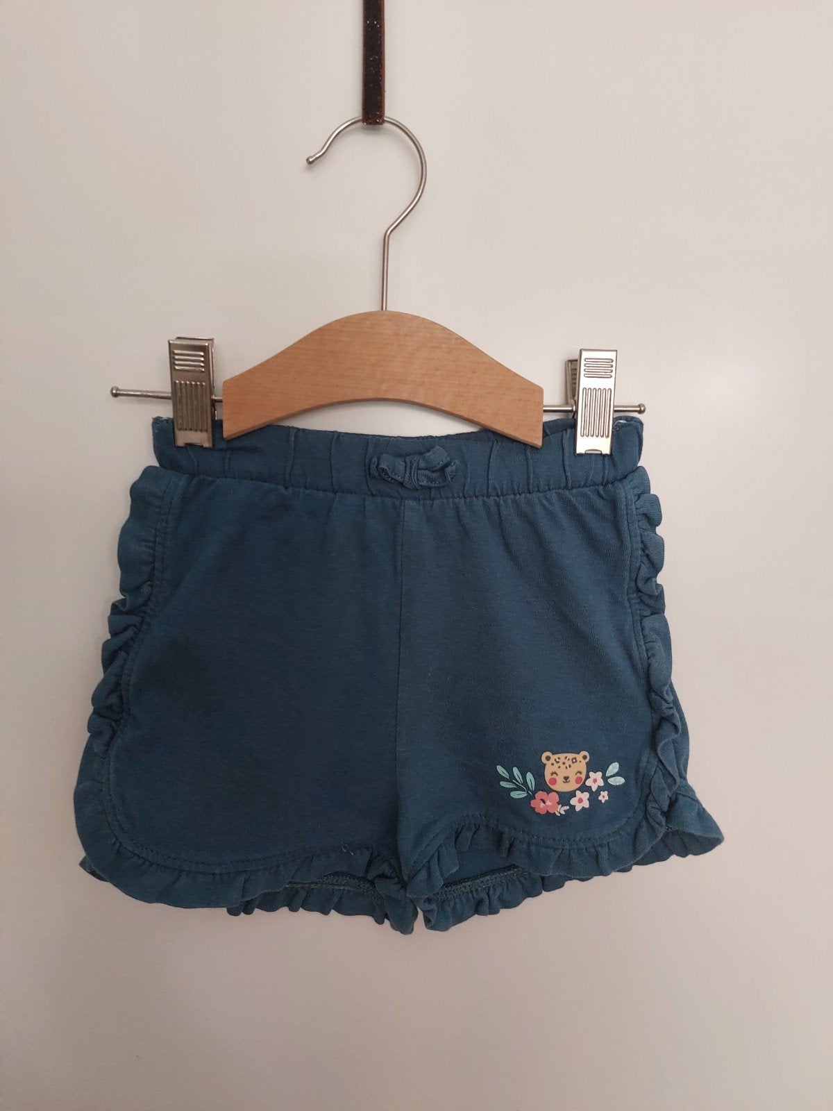 C&A short maat 86 z.g.a.n., Kinderen en Baby's, Babykleding | Maat 86, C&A, Broekje, Meisje, Ophalen of Verzenden