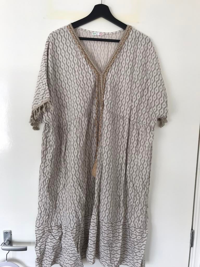 Jurk met een glitter kraagje, Kleding | Dames, Ophalen, Zo goed als nieuw, Beige, Jurk