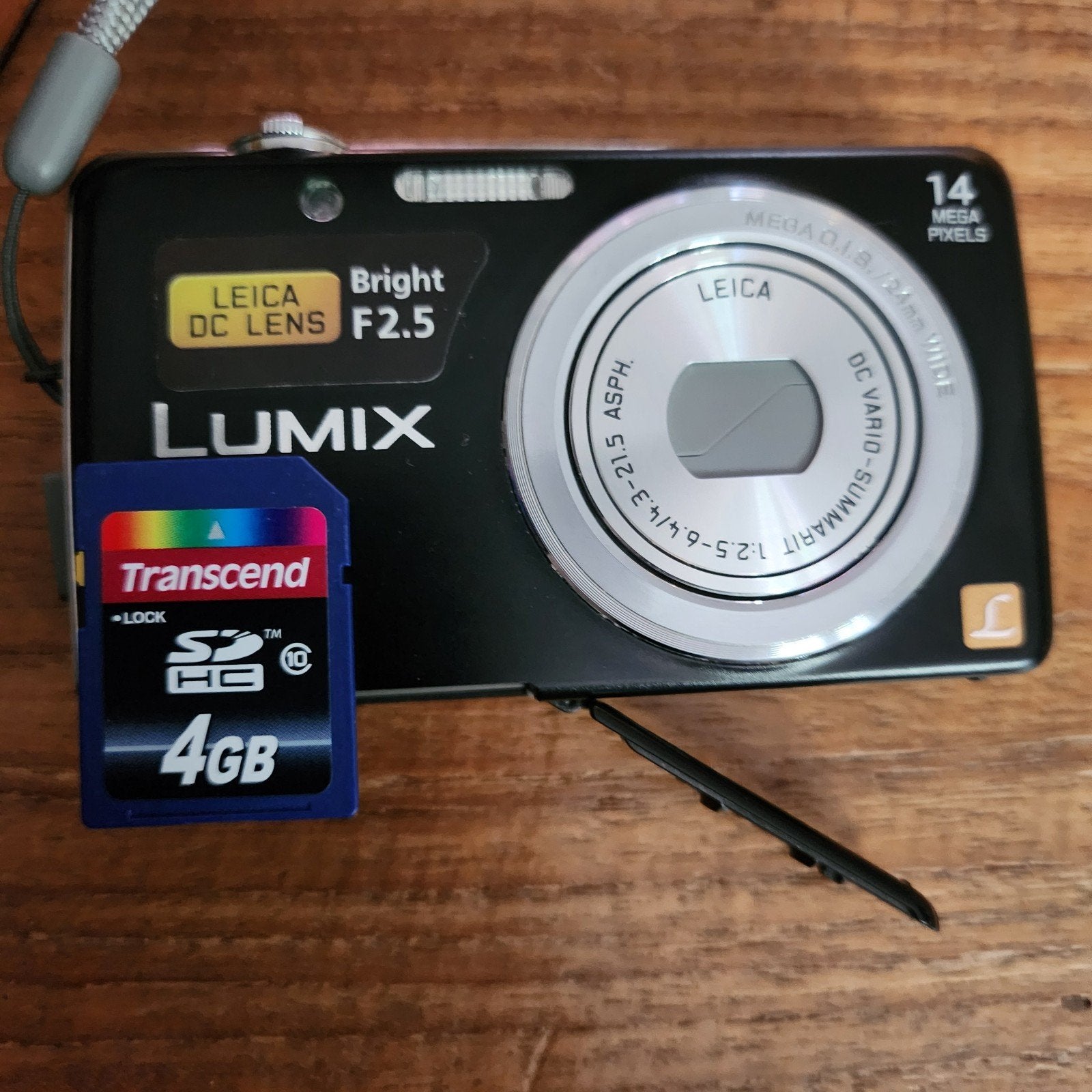 lumix FS40, Ophalen of Verzenden, Zo goed als nieuw, 4 t/m 7 keer, Accu