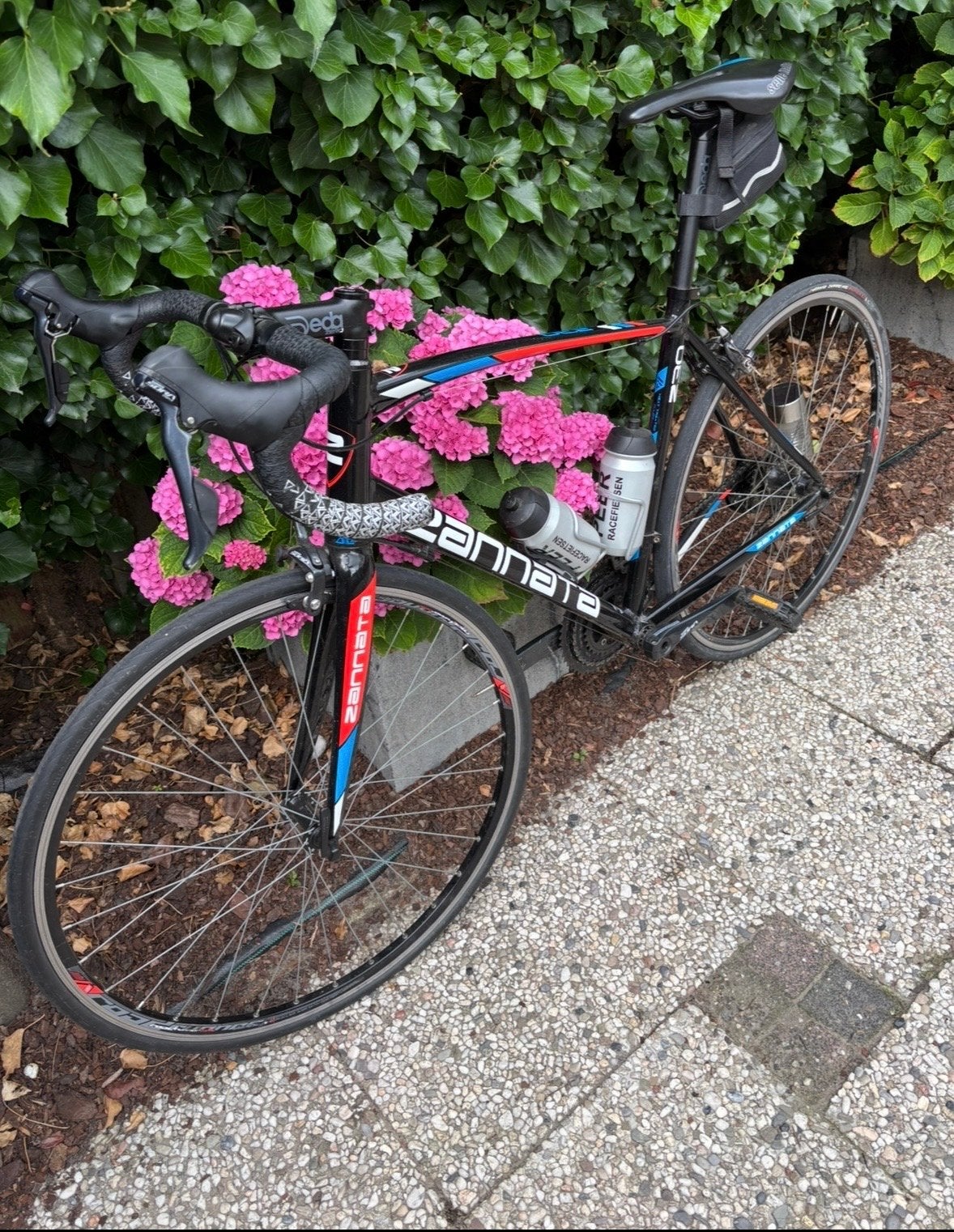 Zannata racefiets 230 - super mooie racefiets, als nieuw., Fietsen en Brommers, Fietsen | Racefietsen, 28 inch, Gebruikt, 10 tot 15 versnellingen
