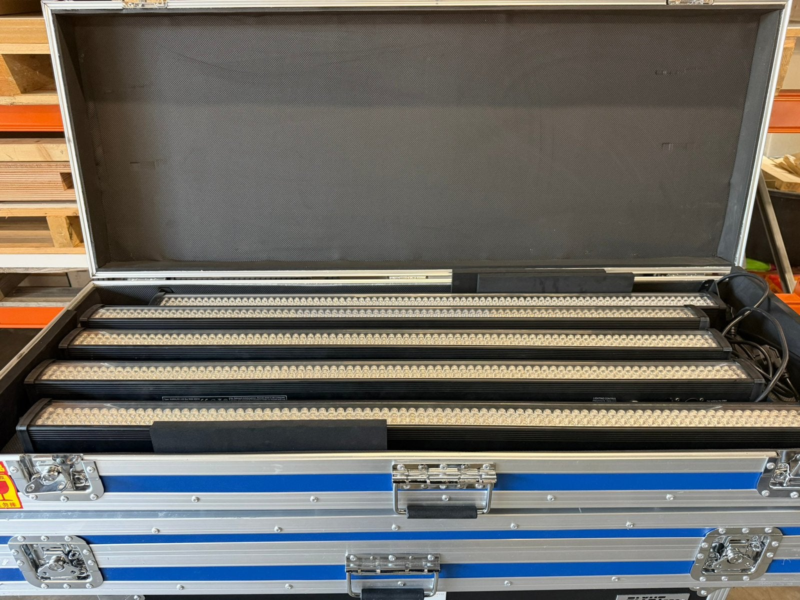 Led barren rbg 252 DMX in flightcase nieuw!, Ophalen, Nieuw, Licht
