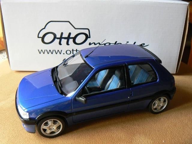 GEZOCHT: Model 1:18 Peugeot 106XSI, Ophalen of Verzenden, Overige merken