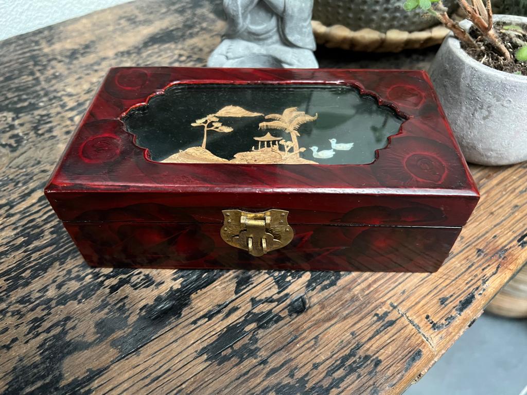 Chinees diorama sieraden kistje doos box chinese, Gebruikt, Minder dan 50 cm, Ophalen of Verzenden, https://verburgtvintage.nl/#contact