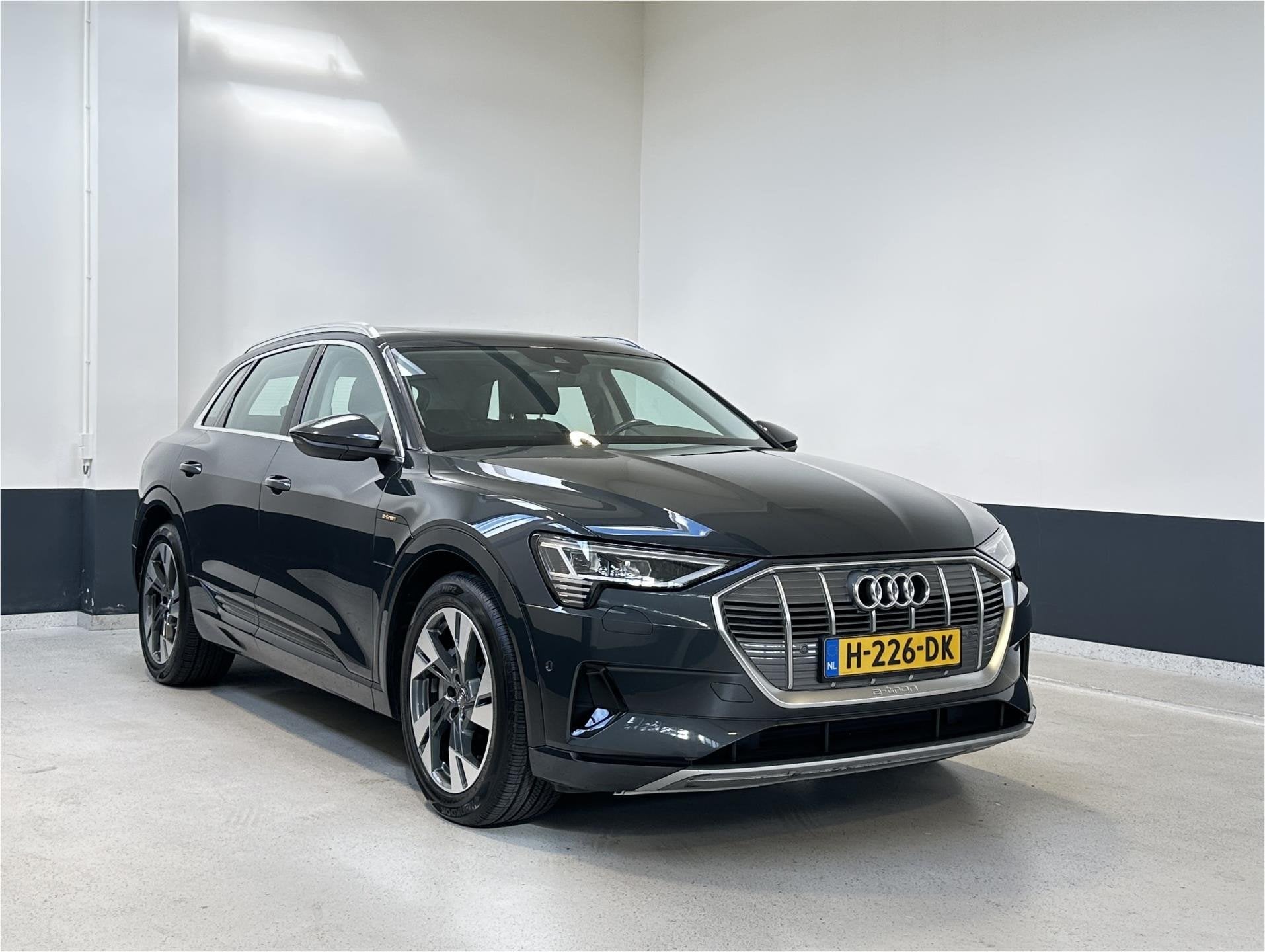 Audi E-tron E-tron 50 Launch edition plus 71 kWh| Nieuwe ele, 300 km, Vierwielaandrijving, Automatische klimaatregeling, 193 min