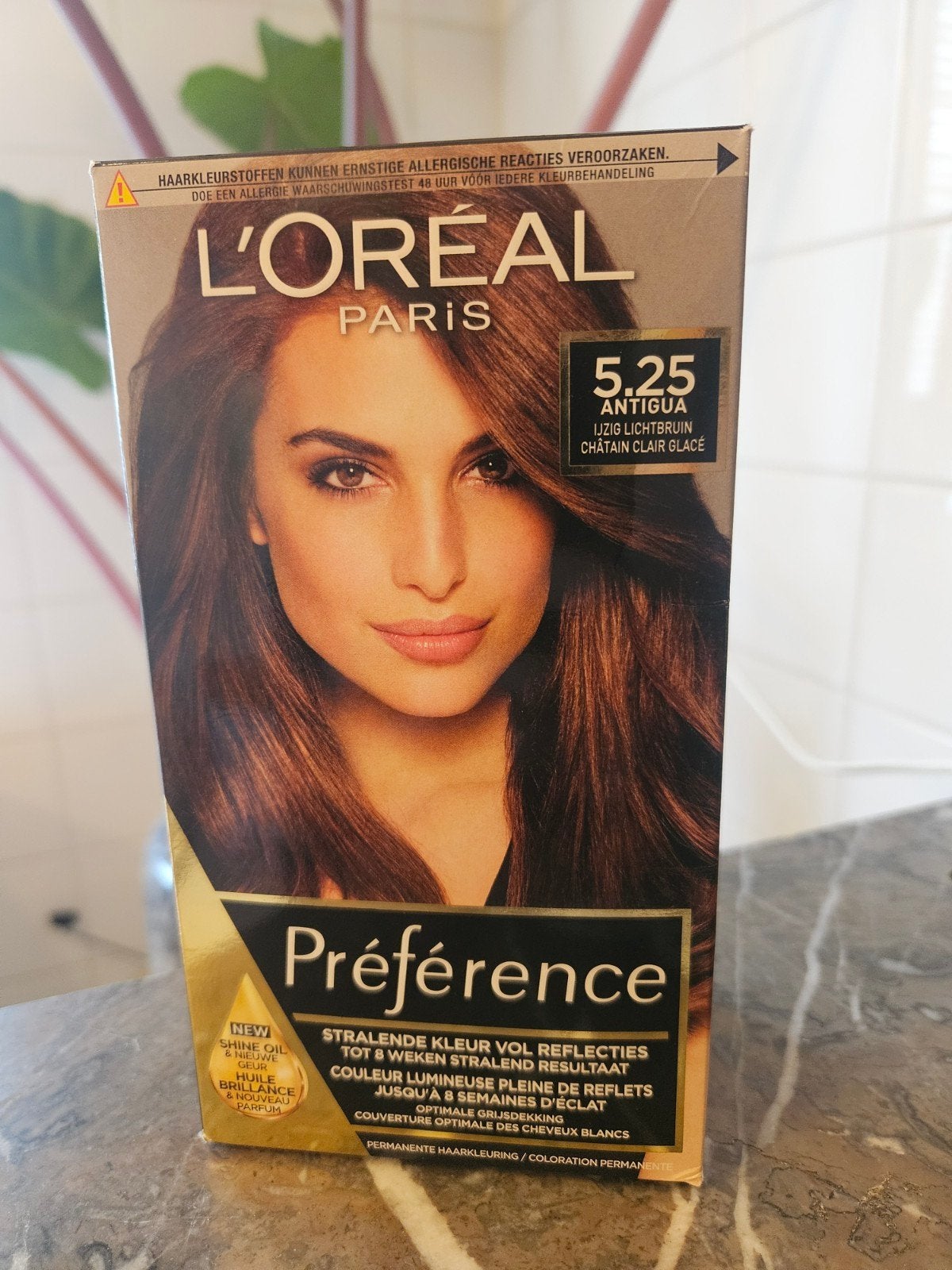 L'Oréal Paris Préférence 5.25 IJzig Lichtbruin Haarverf, Ophalen of Verzenden, Nieuw, Overige typen