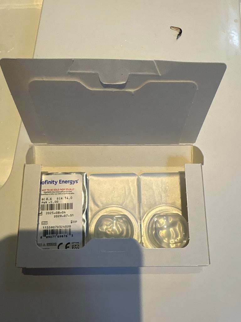 Biofinity Energys contactlenzen -5.00 (4 stuks), Nieuw, Ophalen of Verzenden, Toebehoren, Overige kleuren