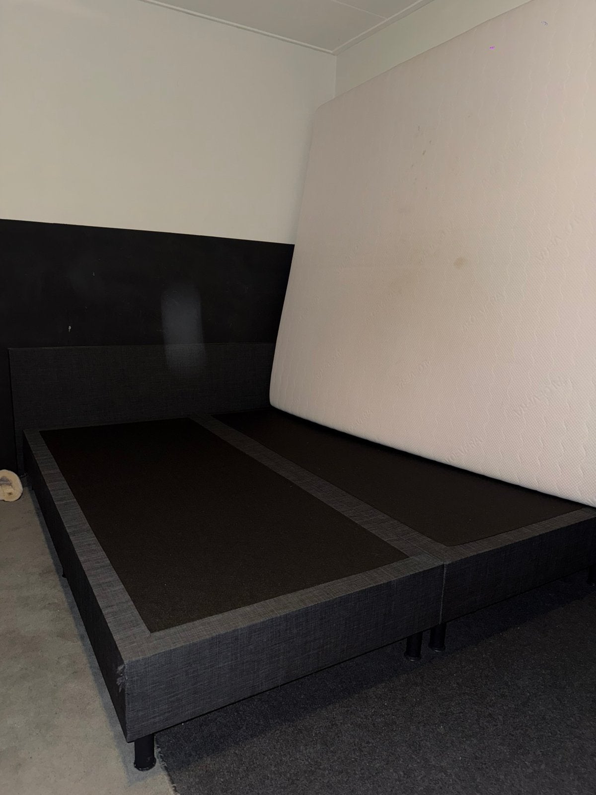 Mooie tweepersoonsbed + matras – slechts half jaar oud, Ophalen, Zo goed als nieuw, Tweepersoons