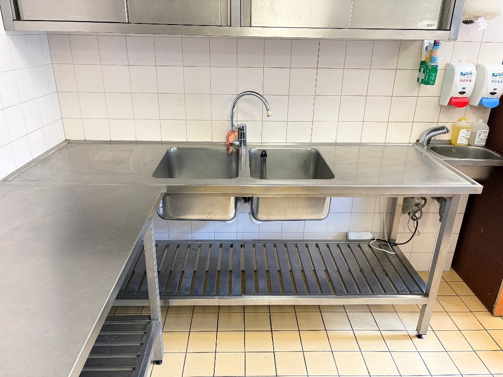 RVS spoeltafel met dubbele spoelbak, Ophalen, Zo goed als nieuw, 200 cm of meer, Minder dan 100 cm