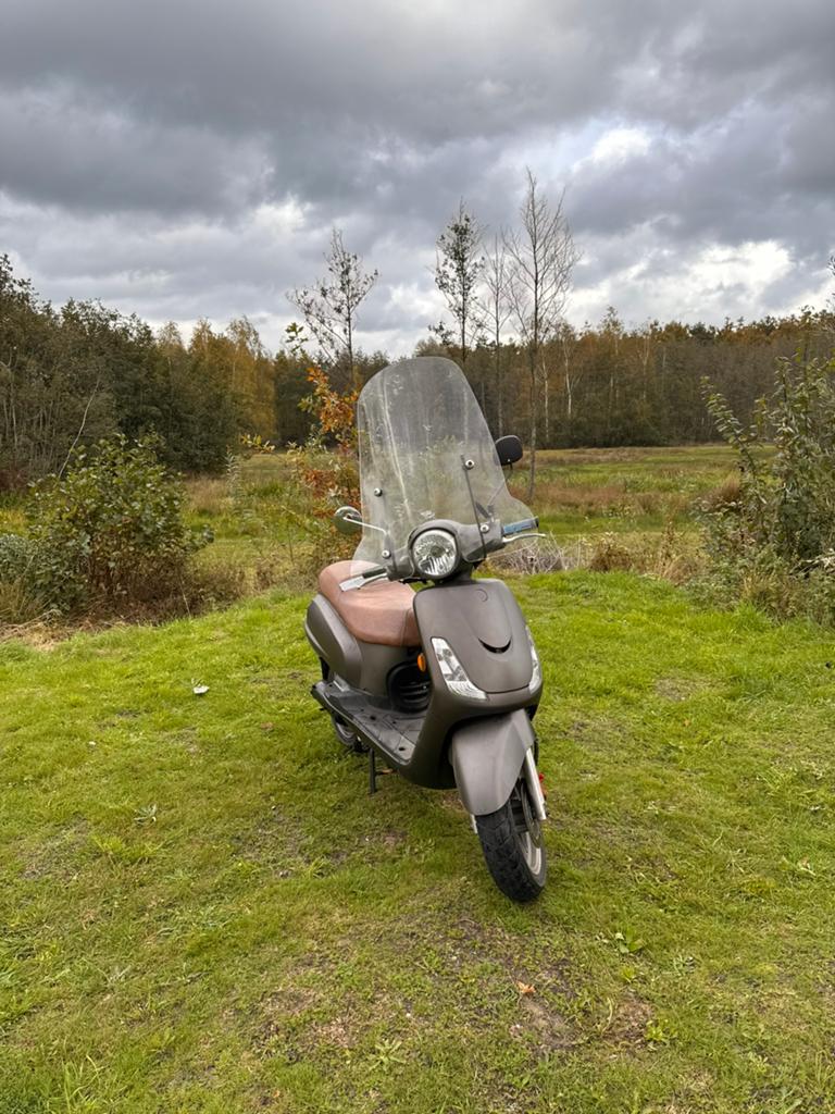 Sym fiddle 2, Ophalen, Zo goed als nieuw, Benzine, Fiddle