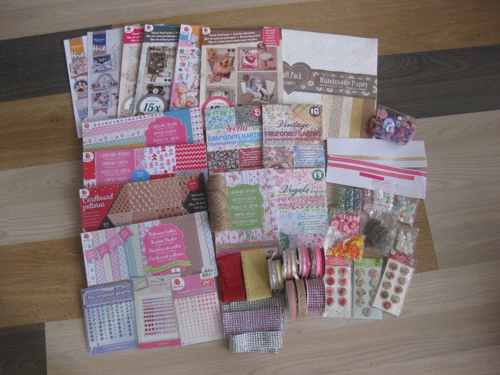Grote set knutselspullen voor kaarten maken - Nieuwstaat, Verzenden, Zo goed als nieuw, Overige thema's, Overige typen