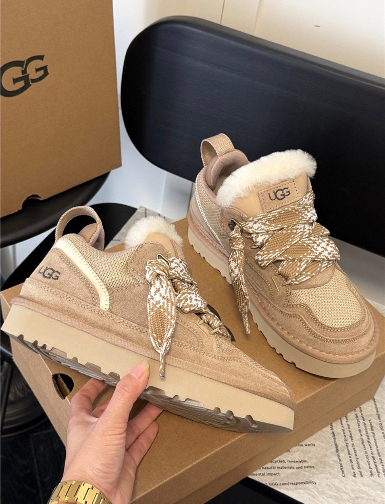 Ugg schoenen, Verzenden, Nieuw, Bruin, Sneakers of Gympen