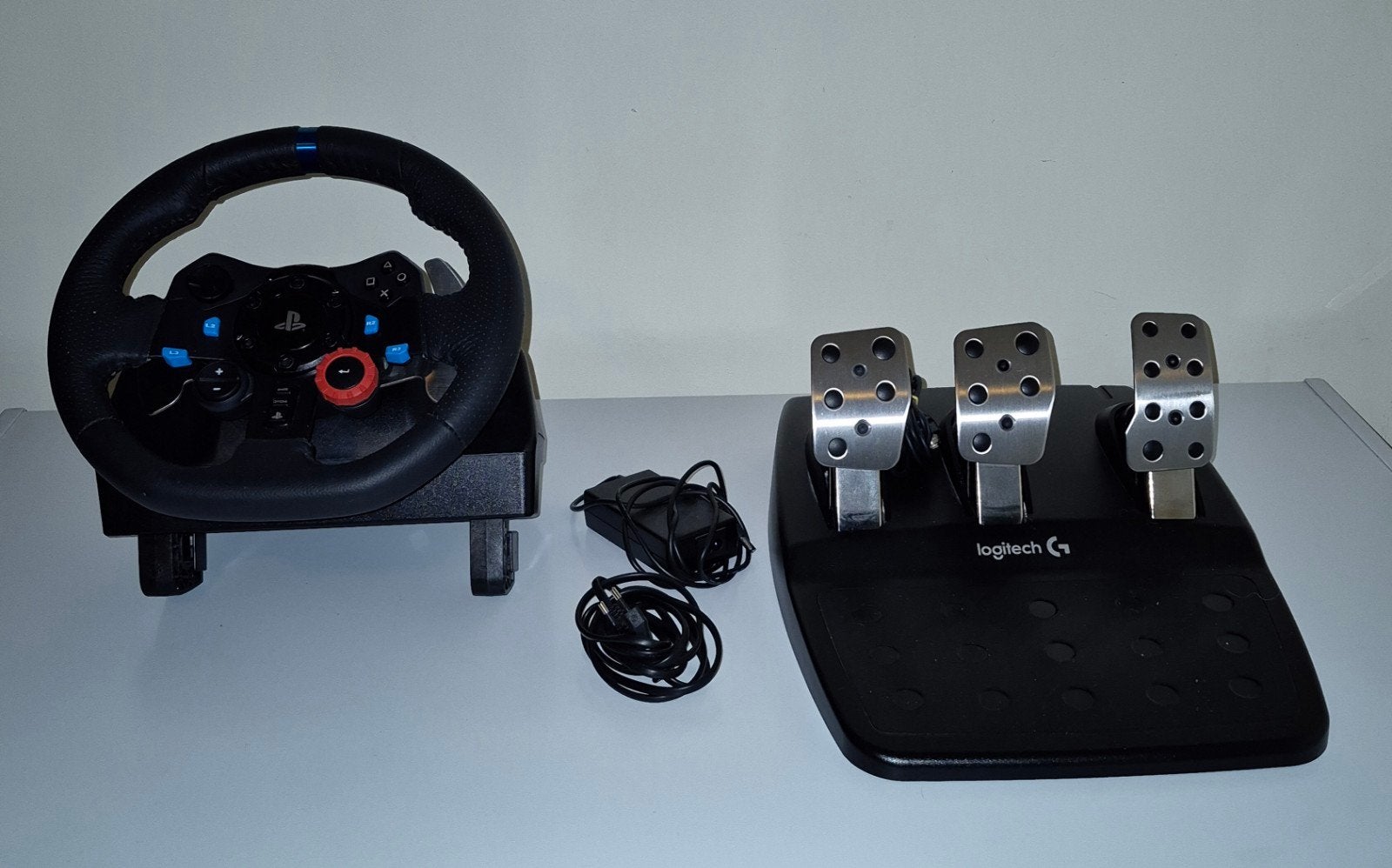Logitech G29-Gaming Stuurwiel-Driving Force-Racing+Pedalen, Ophalen, Zo goed als nieuw, Stuur of Pedalen, PlayStation 4