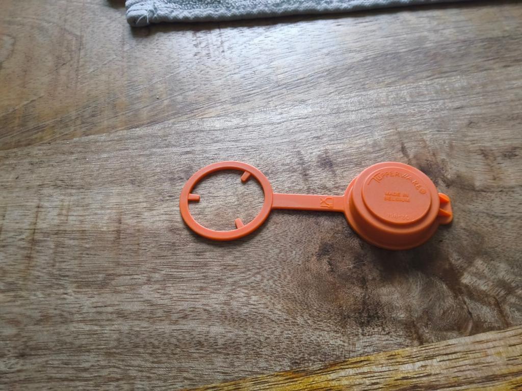 Vintage Tupperware dop voor flesje - Oranje, nooit gebruikt, Huis en Inrichting, Keuken | Tupperware, Ophalen