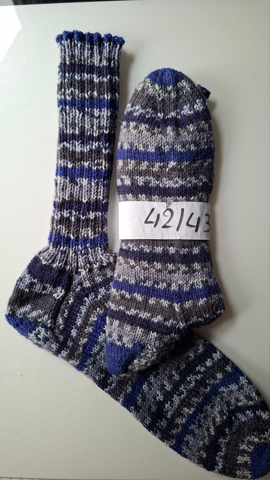 Mooie handgebreide wollen sokken, maat 42/43, Kleding | Dames, Sokken en Kniesokken, Overige kleuren, Nieuw, Ophalen of Verzenden