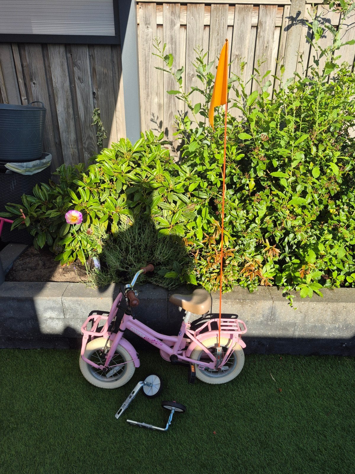 Roze kinderfiets, Ophalen, Gebruikt