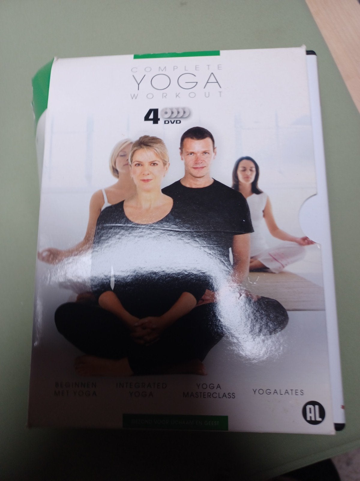 Complete Yoga Workout 4 DVD Boxset - Gezond Lichaam & Geest, Cursus of Instructie, Alle leeftijden, Boxset, Ophalen of Verzenden