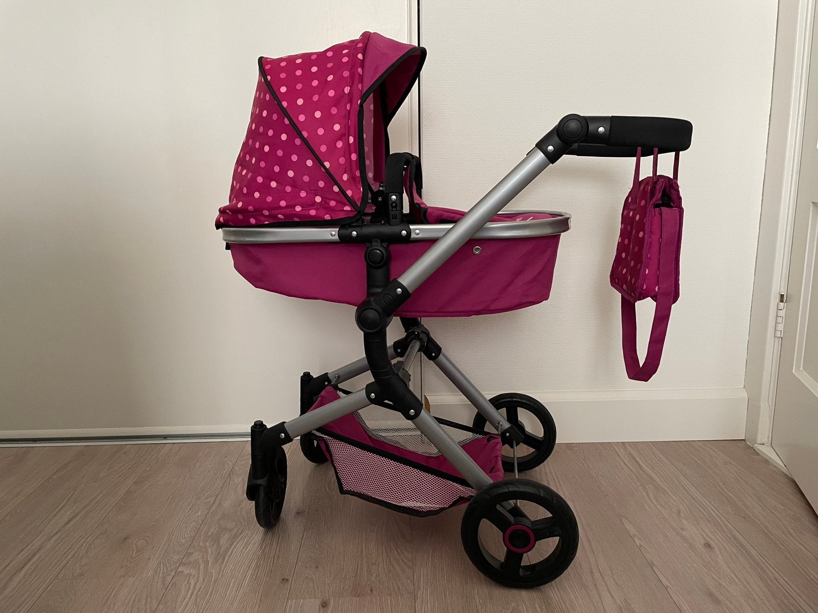 Poppenwagen, roze met feetjesopdruk, tot ca. 9 jaar, Ophalen, Gebruikt, Babypop
