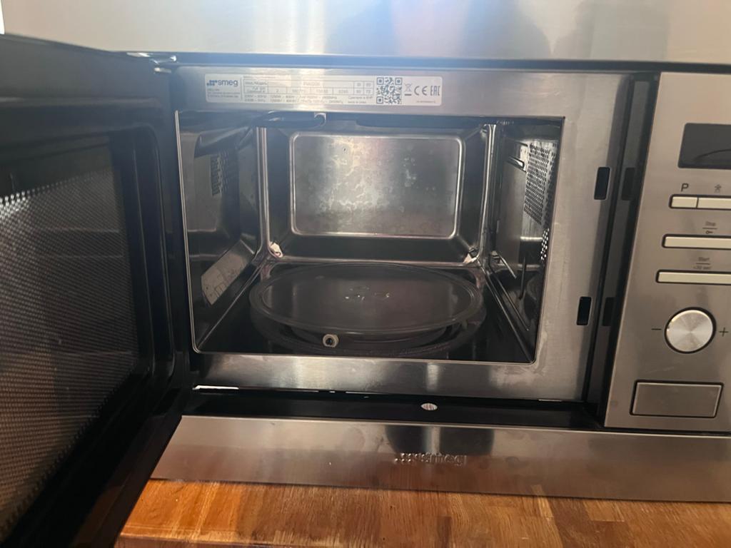 Smeg FMI020X Inbouw Combimagnetron - Zo goed als nieuw, Ophalen, Combimagnetron, 60 cm of meer, Grill