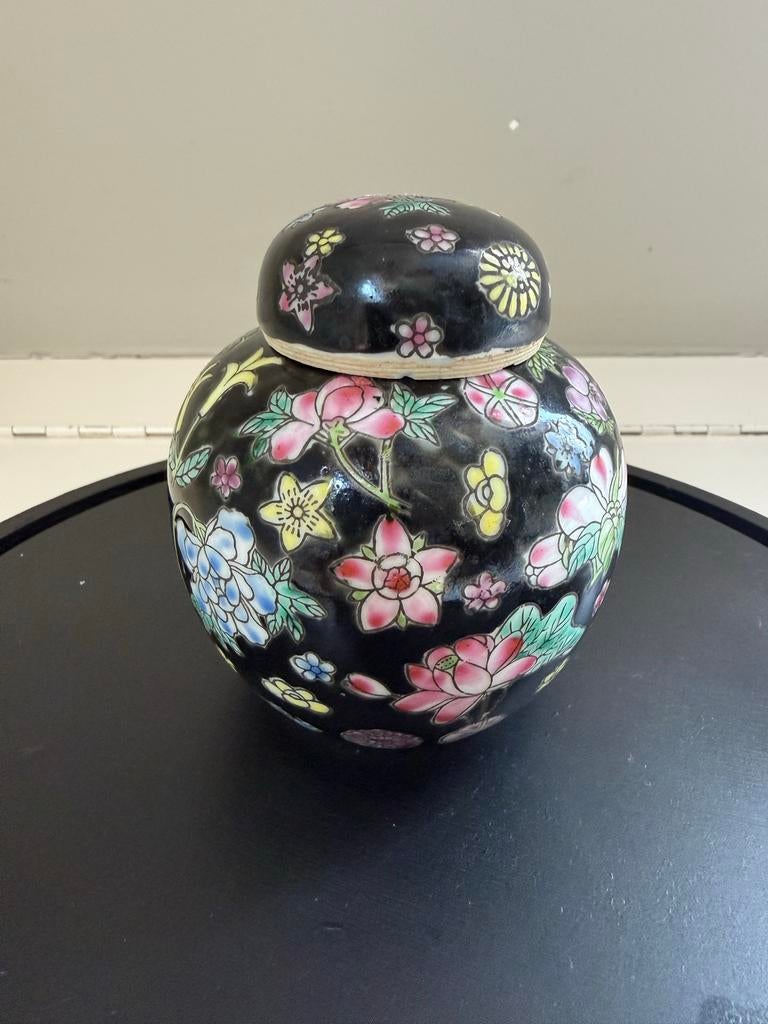 Zwarte gemberpot met bloemenpatroon, Antiek en Kunst, Ophalen of Verzenden