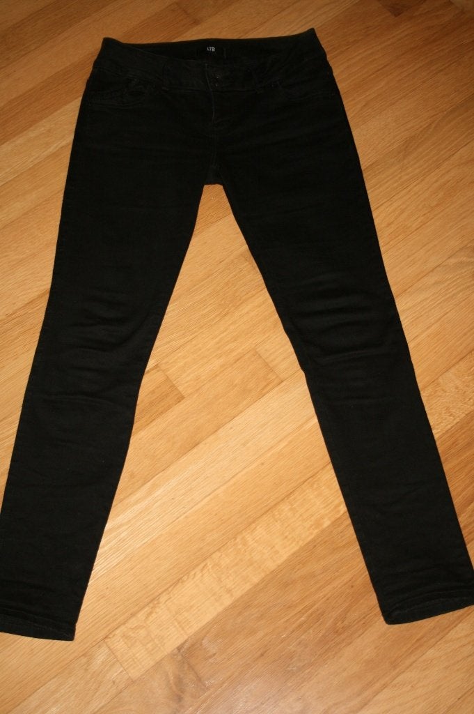 LTB zwarte jeans Molly W30 L32 ZGAN, Zwart, Ophalen of Verzenden, Zo goed als nieuw, LTB