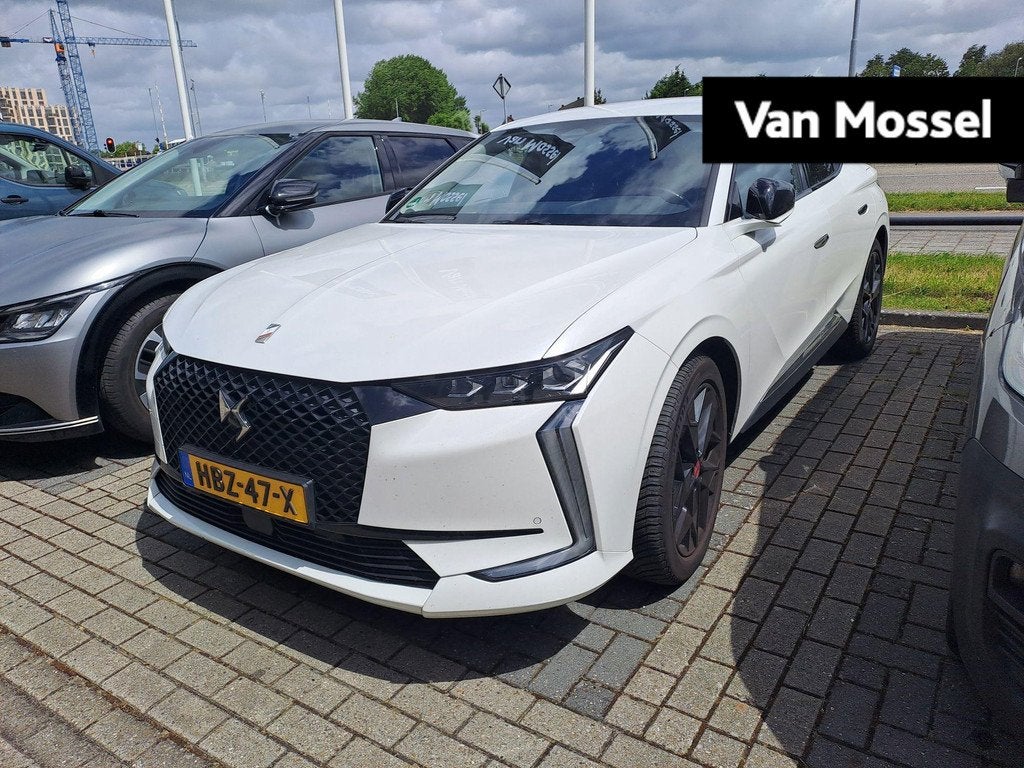 DS 4 E-Tense Performance Line