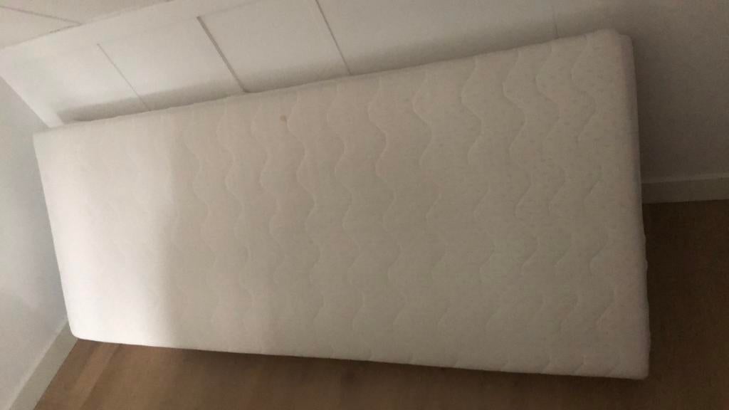Matras 200x80, Huis en Inrichting, Slaapkamer | Matrassen en Bedbodems, Ophalen