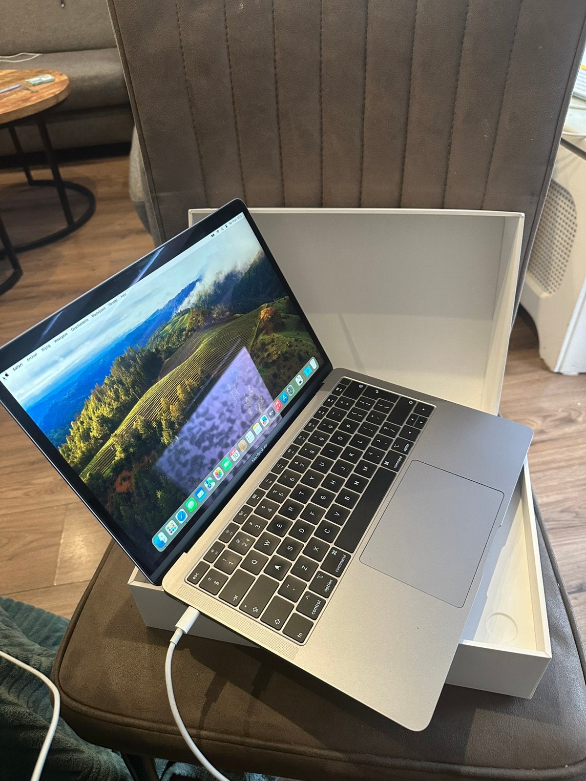 MacBook Air 13inch 2018/2019 uitstekende staat., Computers en Software, Apple Macbooks, MacBook Pro, 13 inch, Minder dan 2 Ghz