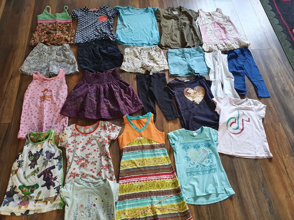 Desigual, Hema, TikTok, H&M, s'Oliver, Zara maat 128/134, Desigual, Meisje, Ophalen of Verzenden, Zo goed als nieuw