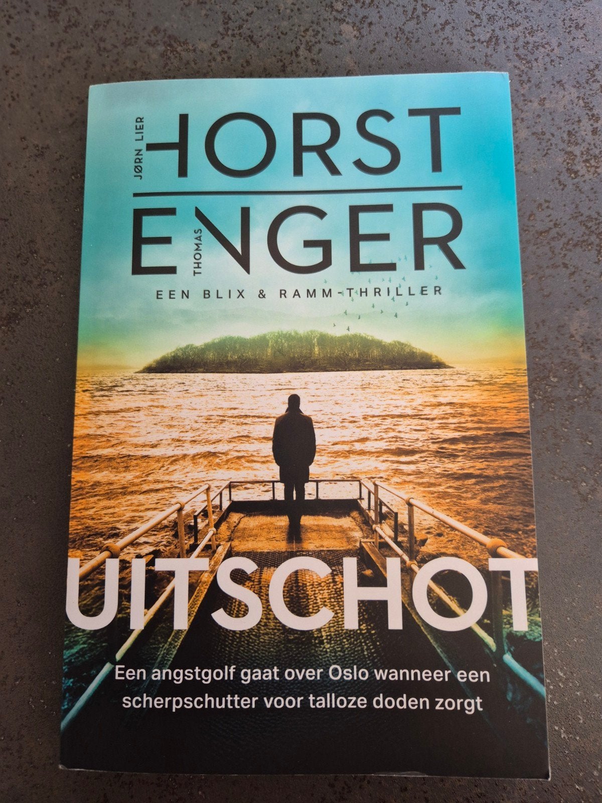 Uitschot - Horst Enger, Ophalen of Verzenden, Zo goed als nieuw, Scandinavië