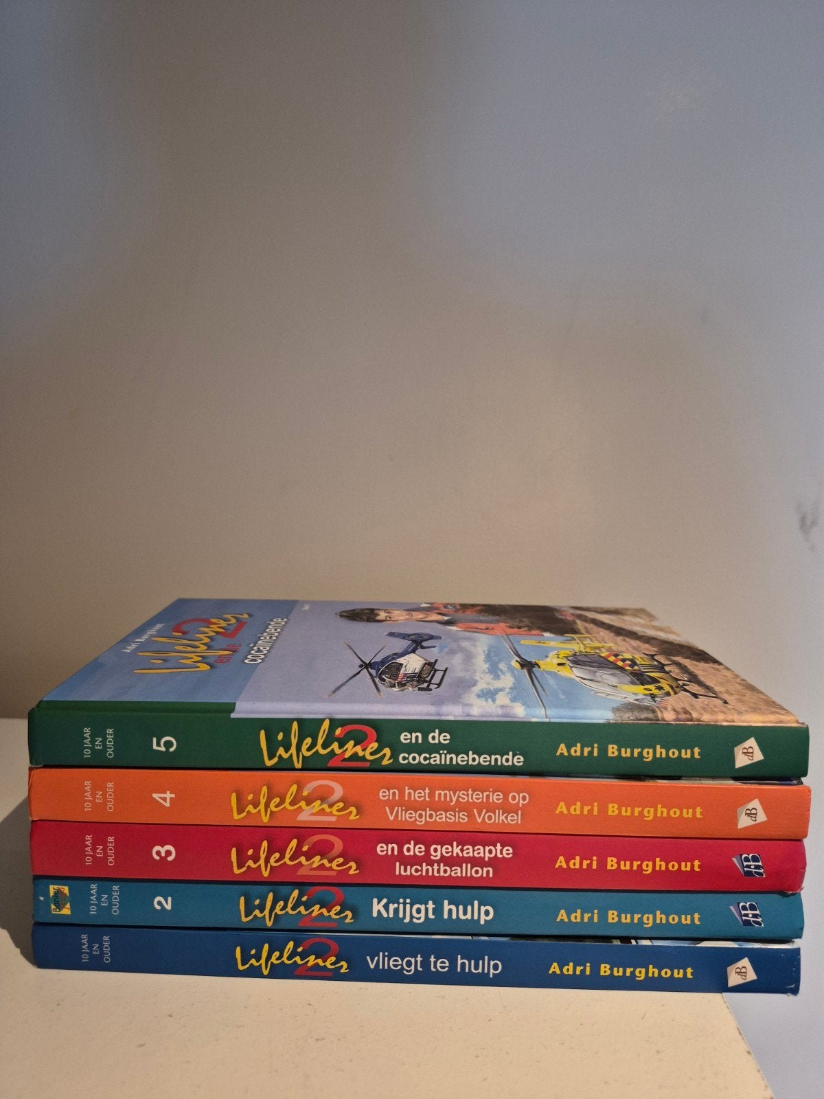 Lifelines boekenreeks - Adri Burghout (5 delen), Boeken, Ophalen of Verzenden, Gelezen, Adri Burghout