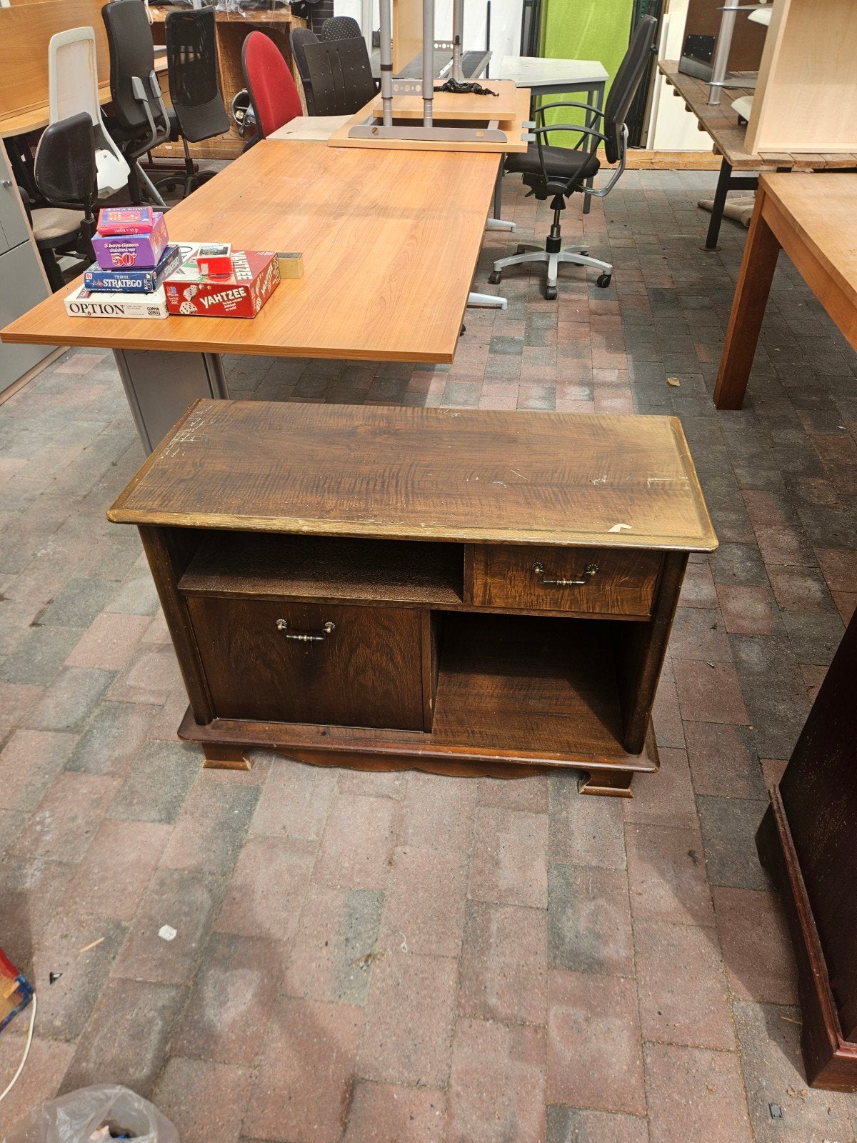 Vintage houten kastje met lade en opbergvak, Huis en Inrichting, Kasten | Overige, Ophalen