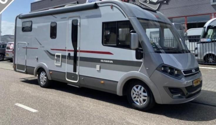 Adria Sonic Supreme 701 SL Luxe 2-pers. "Loft" veel extra's, Caravans en Kamperen, Luifel, Fiat, Diesel, Particulier