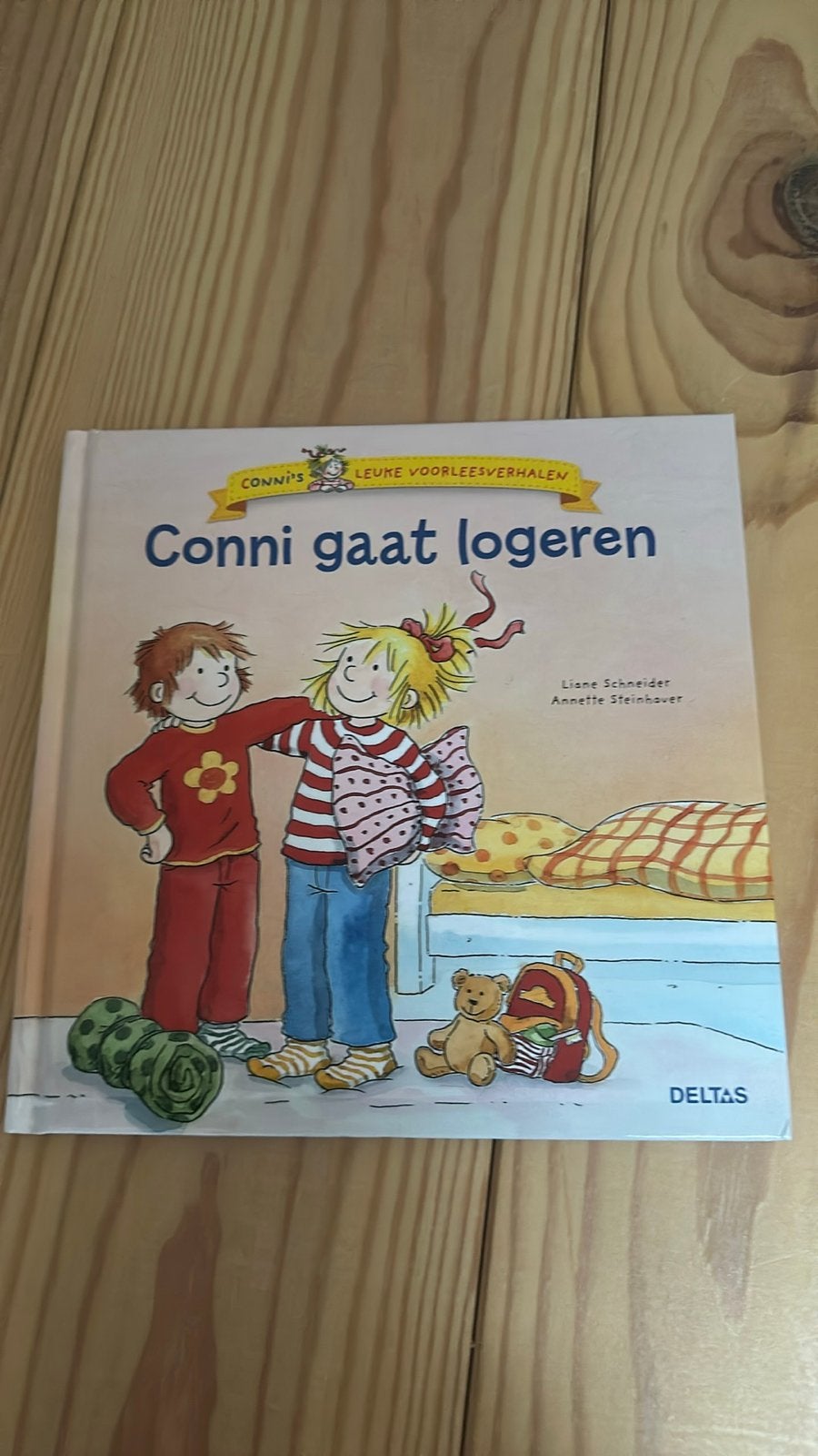 Conni gaat logeren - Leuk voorleesverhaal, Ophalen of Verzenden, Zo goed als nieuw, Fictie algemeen