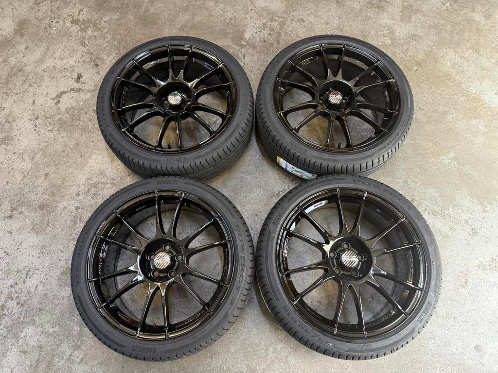 ✅ 18 inch OEM OZ Racing Ultraleggera 5x100 Vw Polo Golf 4 A1, Auto-onderdelen, Banden en Velgen, 18 inch, Gebruikt, Banden en Velgen