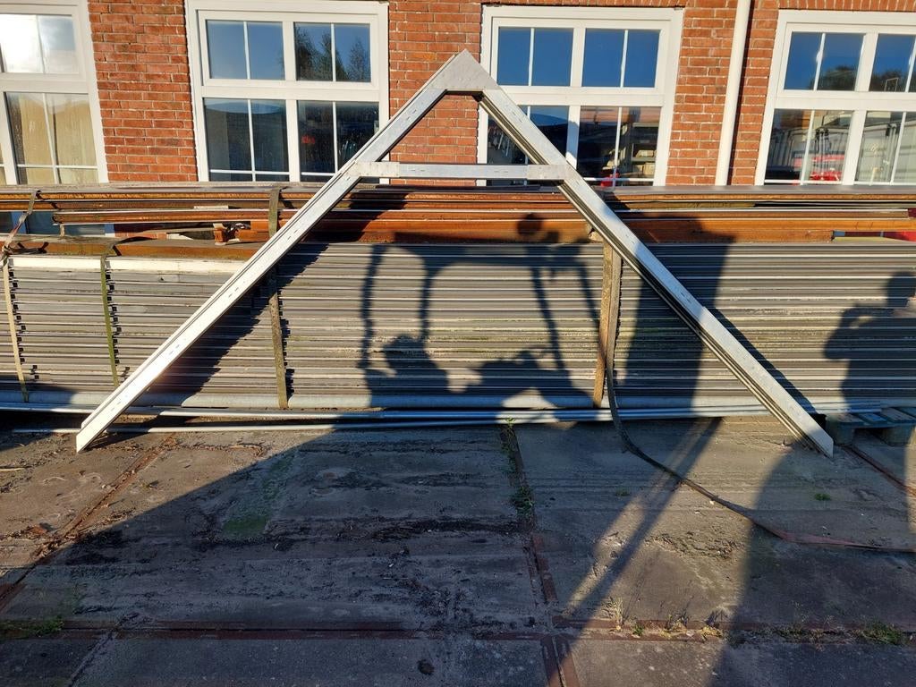 Dak spanten, Doe-het-zelf en Verbouw, Metalen, Ophalen
